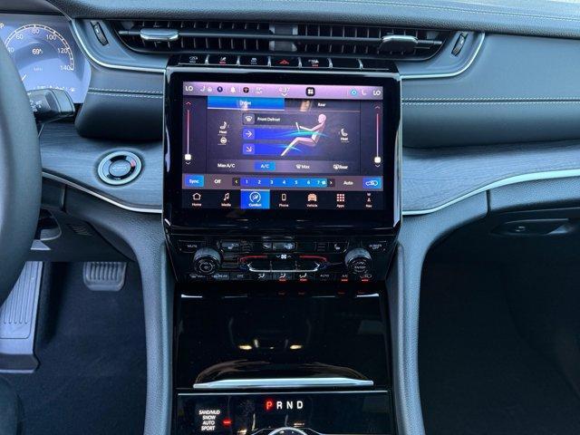 new 2025 Jeep Grand Cherokee L car, priced at $46,372