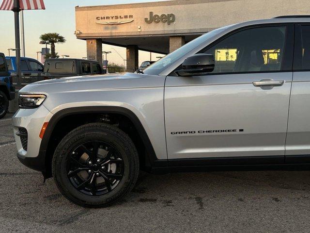 new 2024 Jeep Grand Cherokee car, priced at $39,147