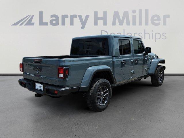 new 2025 Jeep Gladiator car, priced at $46,979