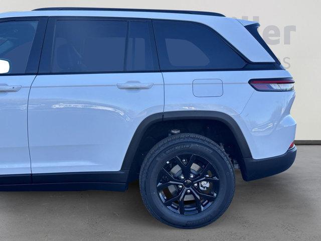 new 2025 Jeep Grand Cherokee car, priced at $44,264