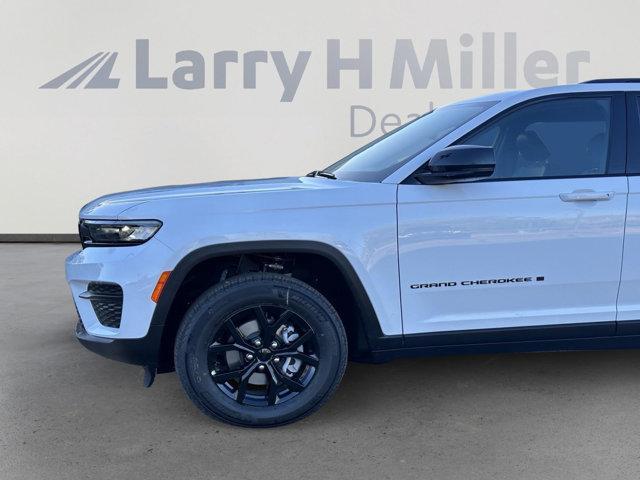 new 2025 Jeep Grand Cherokee car, priced at $44,264