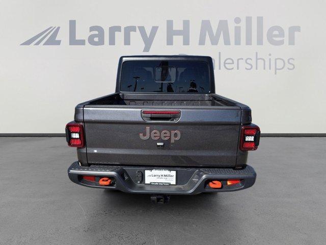 new 2025 Jeep Gladiator car, priced at $53,424