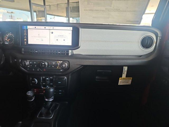 new 2025 Jeep Wrangler car, priced at $46,188