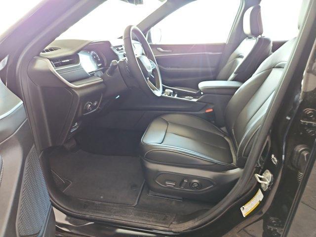 new 2025 Jeep Grand Cherokee car, priced at $45,861