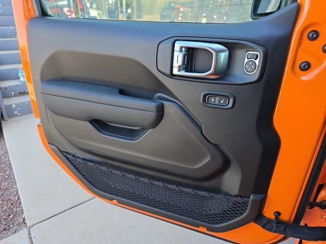new 2025 Jeep Gladiator car, priced at $43,823