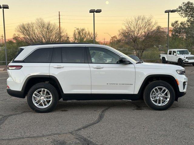 new 2025 Jeep Grand Cherokee car, priced at $37,490