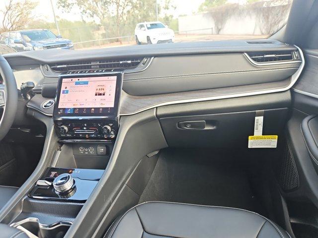 new 2025 Jeep Grand Cherokee L car, priced at $48,247