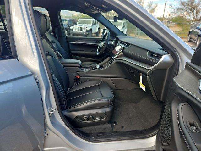 new 2025 Jeep Grand Cherokee L car, priced at $48,247