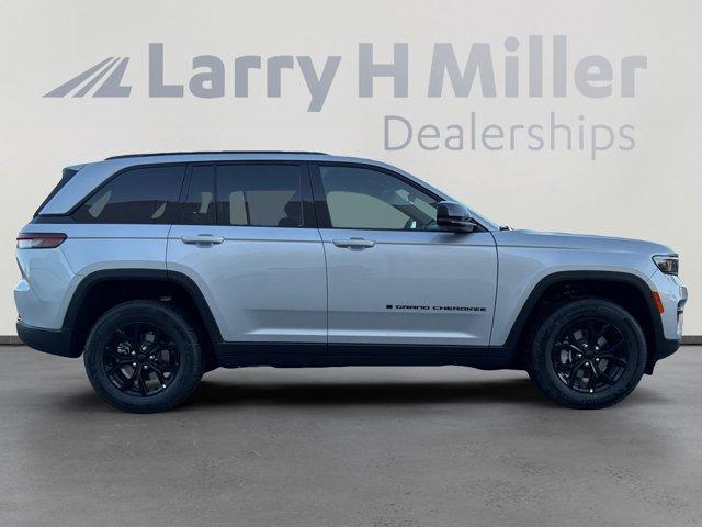 new 2025 Jeep Grand Cherokee car, priced at $40,205