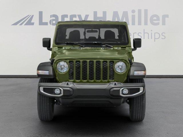 used 2023 Jeep Gladiator car, priced at $34,676