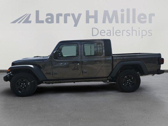new 2025 Jeep Gladiator car, priced at $39,155