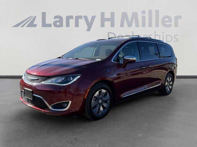 used 2020 Chrysler Pacifica Hybrid car, priced at $29,999