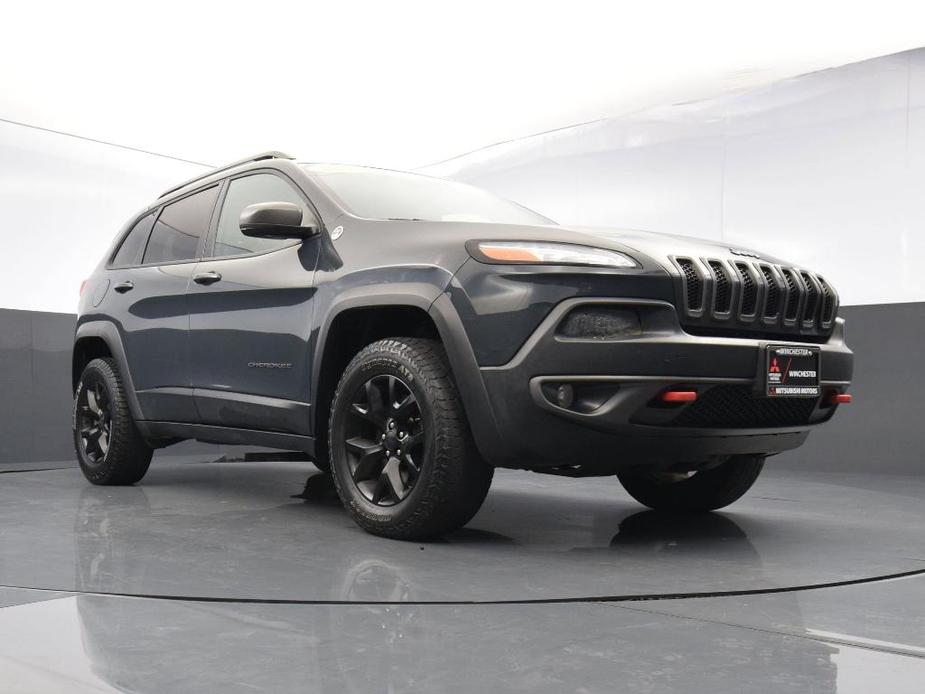used 2018 Jeep Cherokee car, priced at $17,604