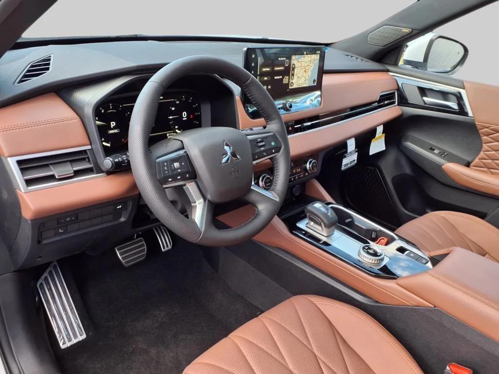 new 2025 Mitsubishi Outlander car, priced at $43,125