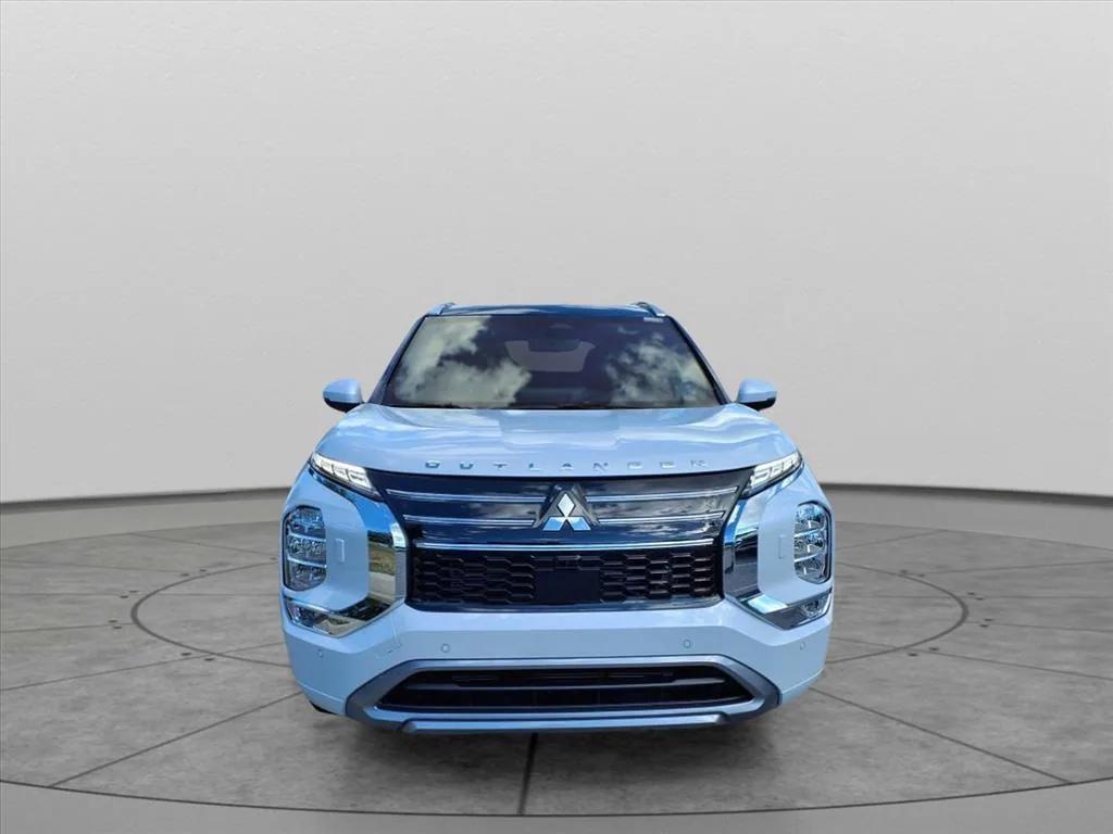 new 2025 Mitsubishi Outlander car, priced at $43,125