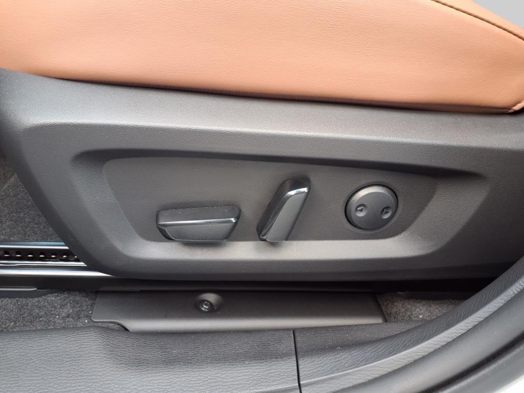 new 2025 Mitsubishi Outlander car, priced at $43,125