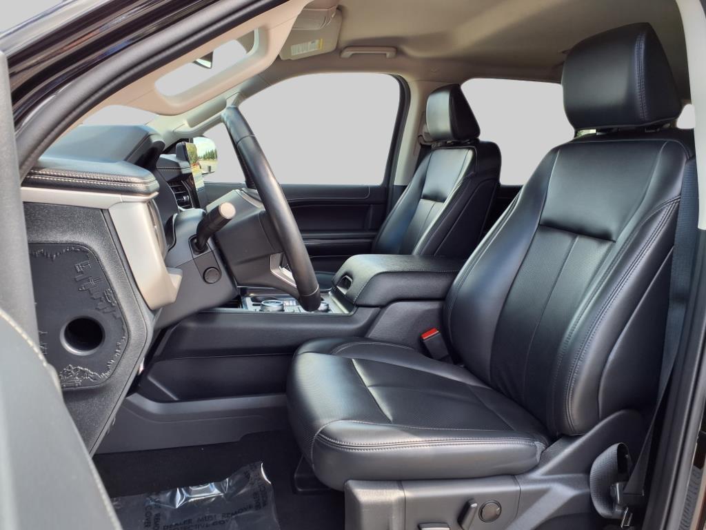 used 2024 Ford Expedition car, priced at $49,997