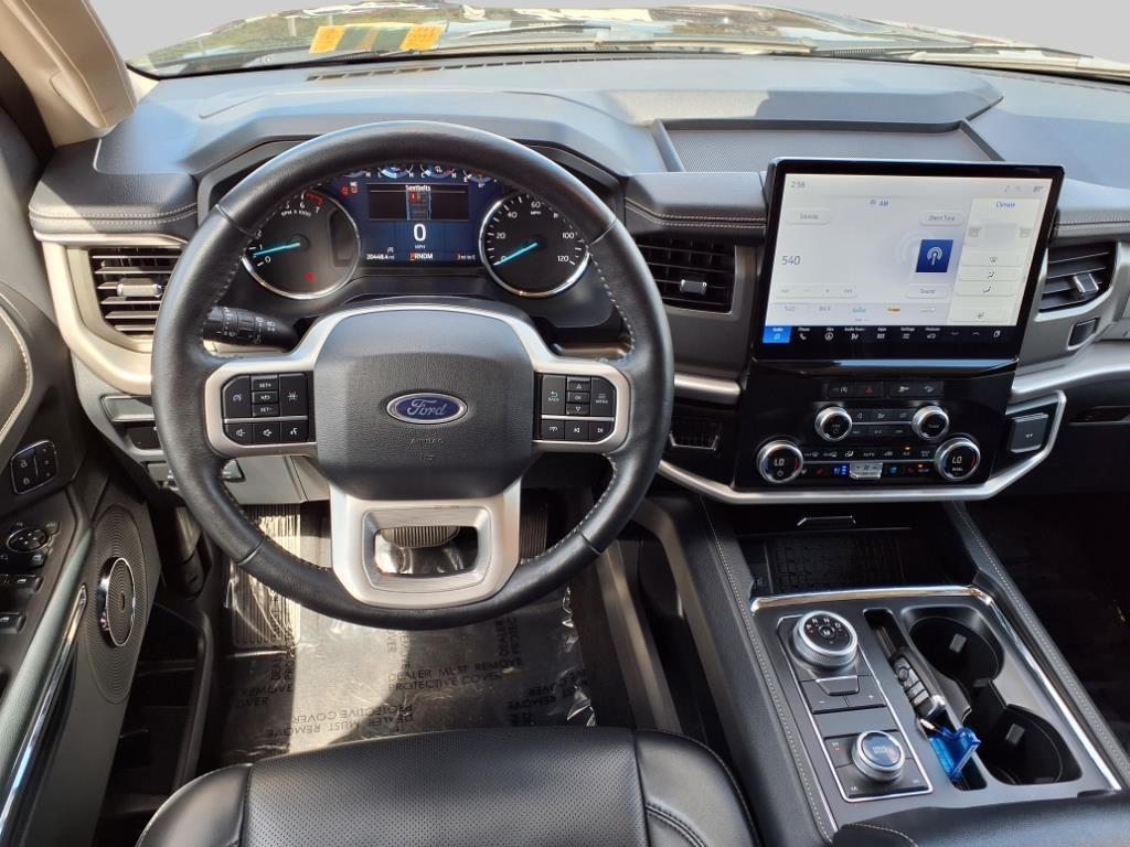 used 2024 Ford Expedition car, priced at $49,997