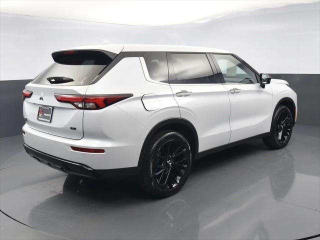 new 2024 Mitsubishi Outlander car, priced at $35,600