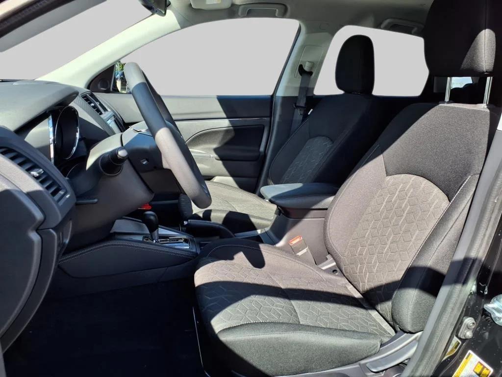 new 2025 Mitsubishi Outlander Sport car, priced at $27,865