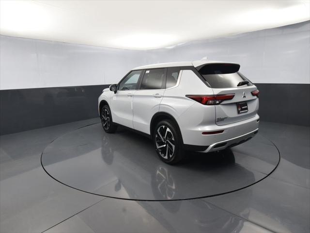 new 2024 Mitsubishi Outlander car, priced at $33,660