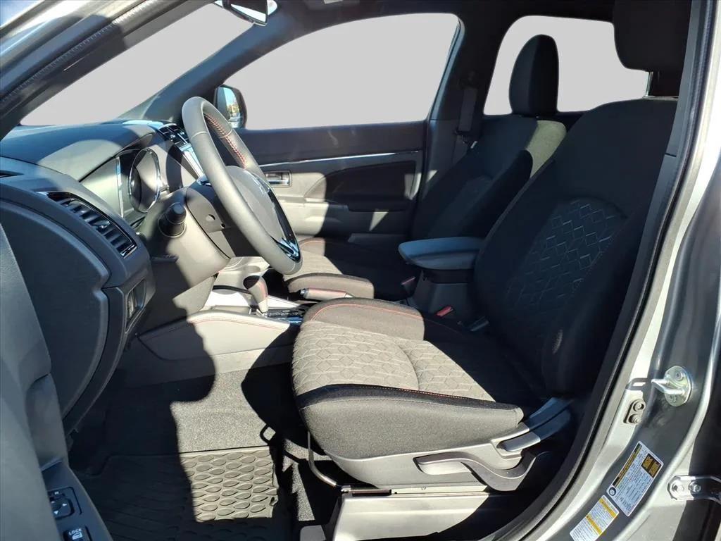 new 2025 Mitsubishi Outlander car, priced at $41,745