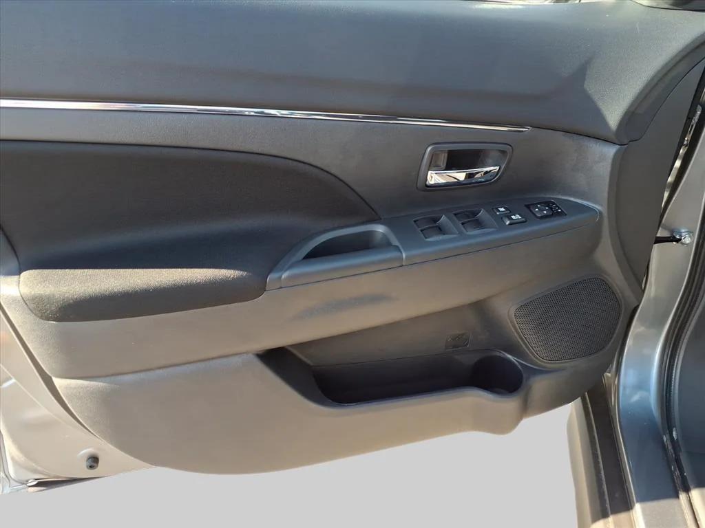 new 2025 Mitsubishi Outlander car, priced at $41,745