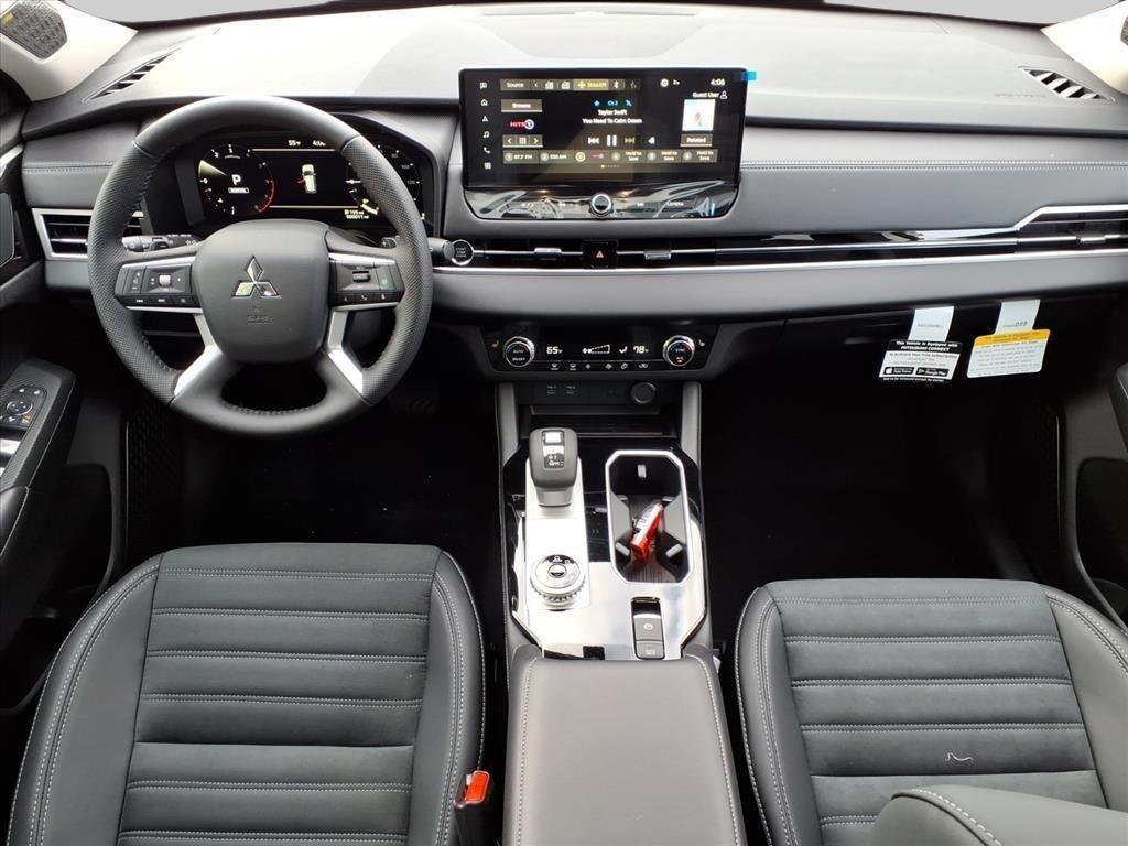 new 2025 Mitsubishi Outlander car, priced at $39,450