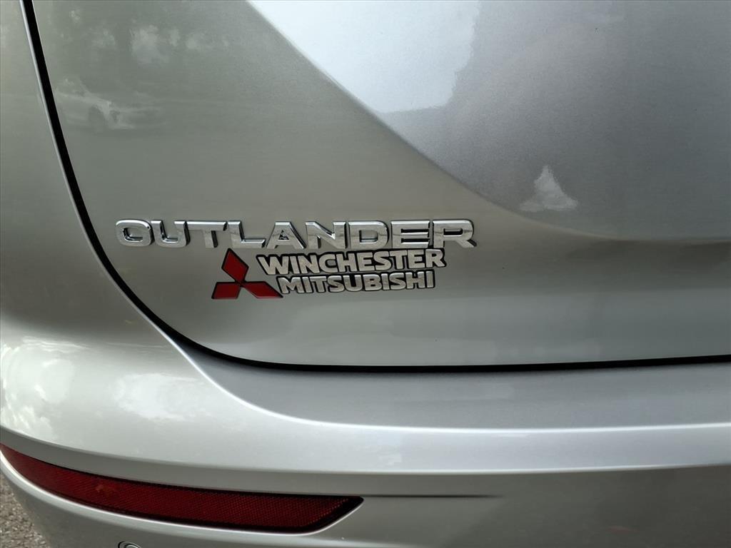new 2025 Mitsubishi Outlander car, priced at $39,450
