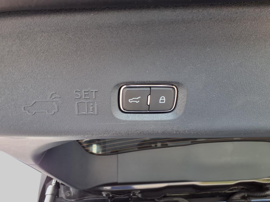 used 2025 Ford Expedition Max car, priced at $66,495