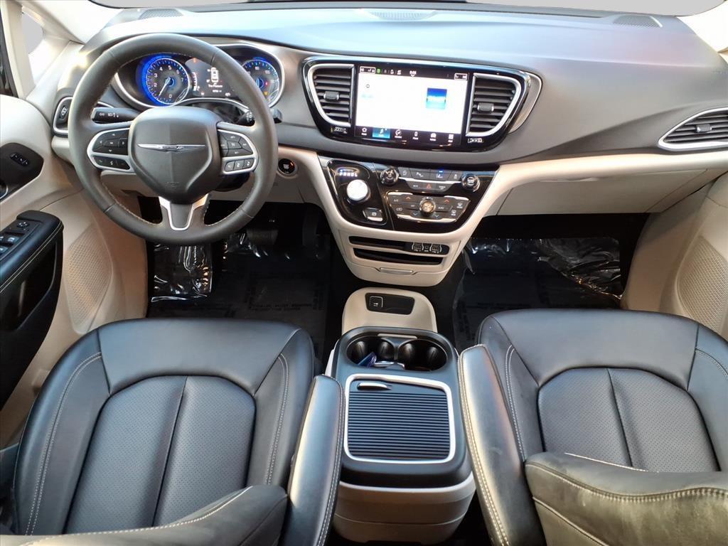 used 2024 Chrysler Pacifica car, priced at $31,350