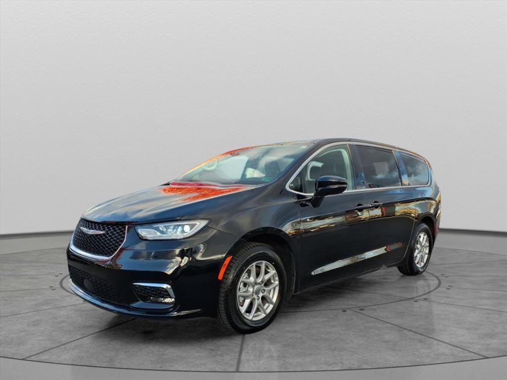 used 2024 Chrysler Pacifica car, priced at $31,350