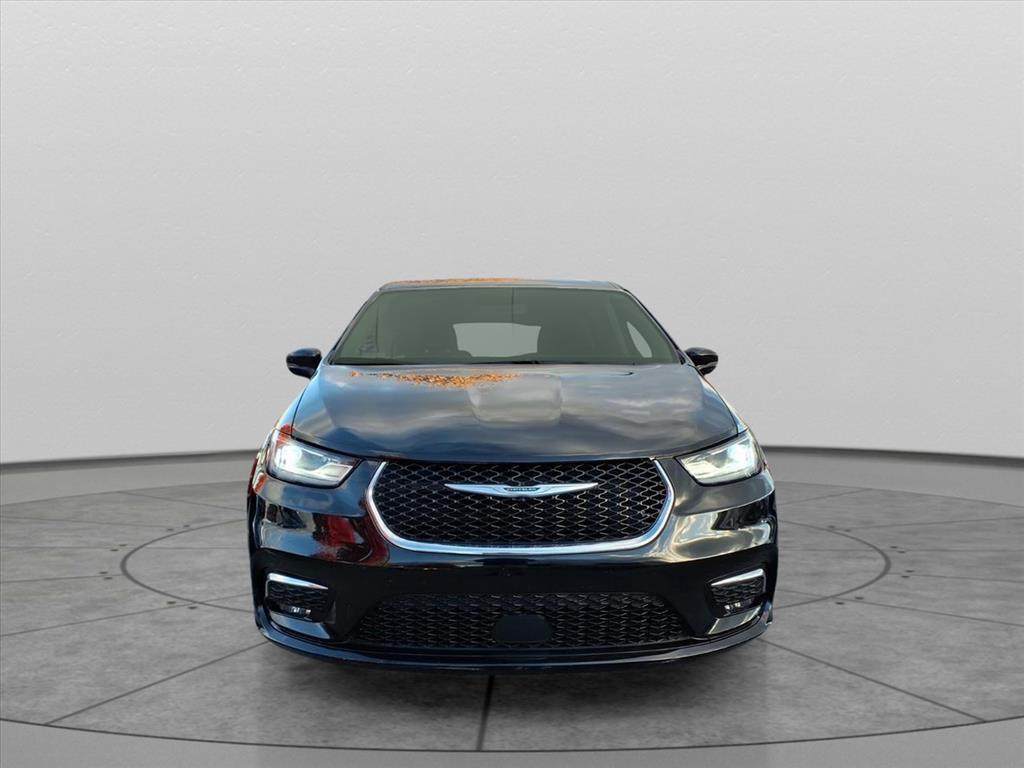 used 2024 Chrysler Pacifica car, priced at $31,350