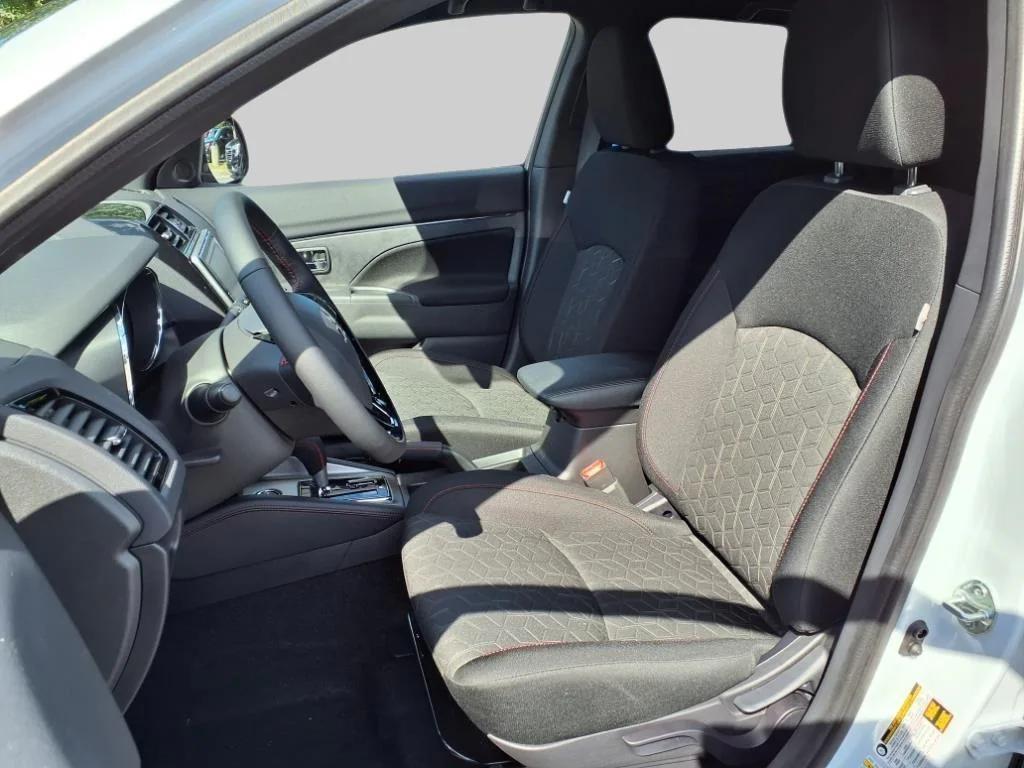 new 2025 Mitsubishi Outlander Sport car, priced at $31,060
