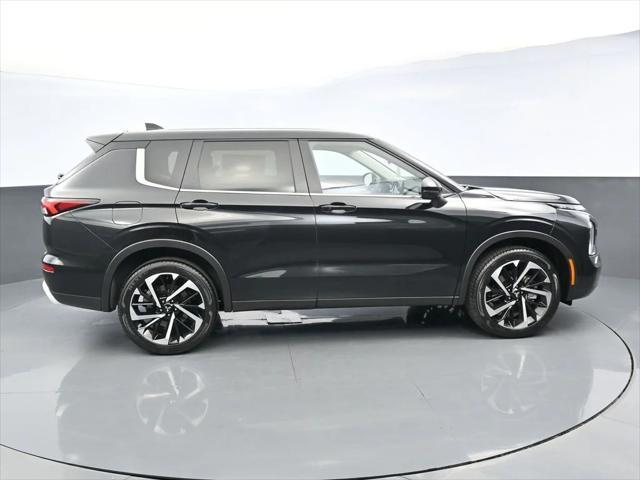 new 2024 Mitsubishi Outlander car, priced at $33,515