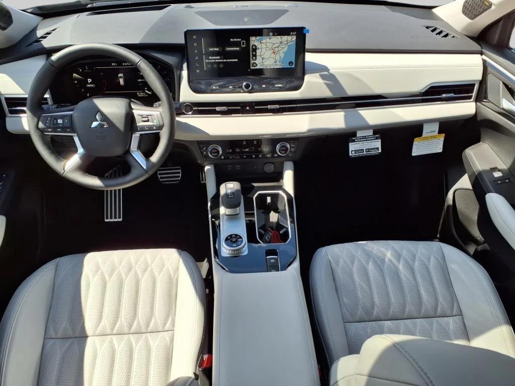 new 2025 Mitsubishi Outlander car, priced at $46,140