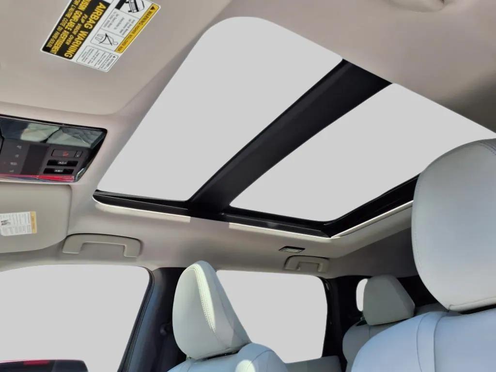 new 2025 Mitsubishi Outlander car, priced at $46,140