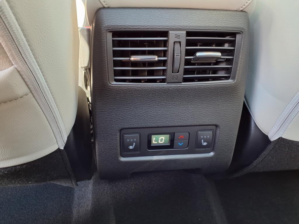 new 2025 Mitsubishi Outlander car, priced at $46,140