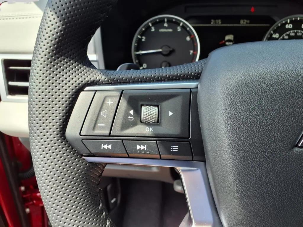 new 2025 Mitsubishi Outlander car, priced at $35,280