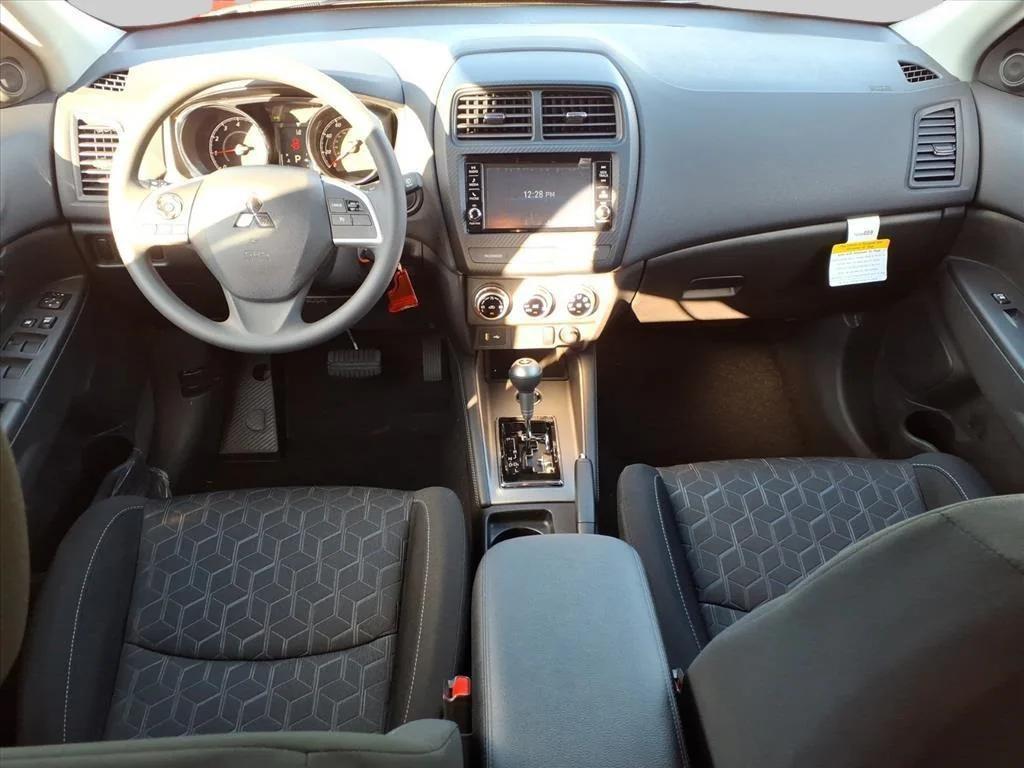 new 2025 Mitsubishi Outlander Sport car