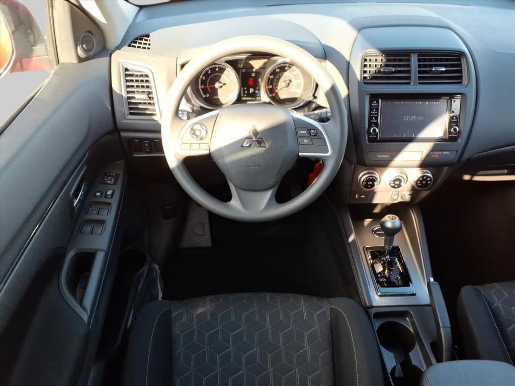 new 2025 Mitsubishi Outlander Sport car