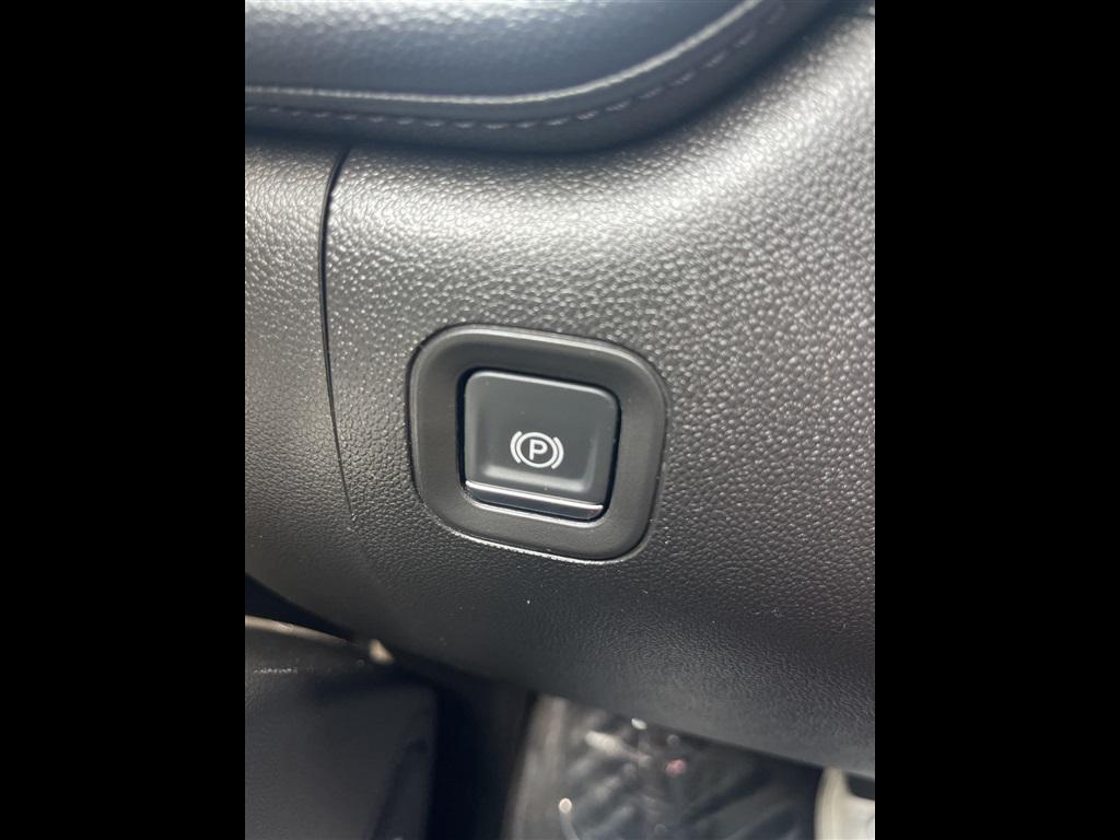 used 2020 Chevrolet Silverado 1500 car, priced at $35,997