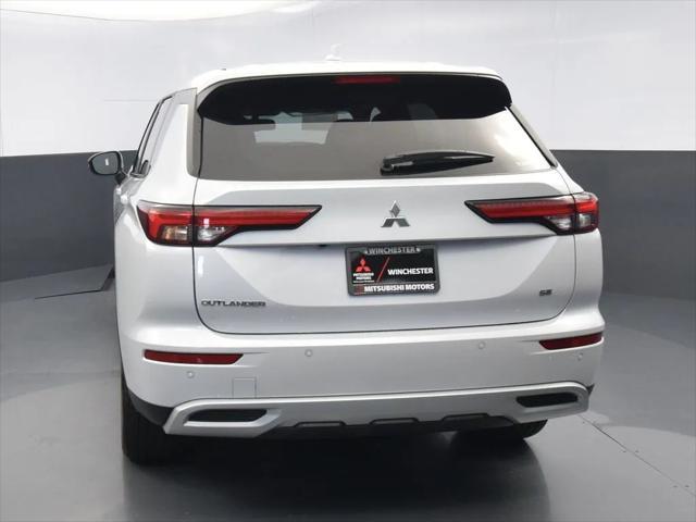 new 2024 Mitsubishi Outlander car, priced at $35,895