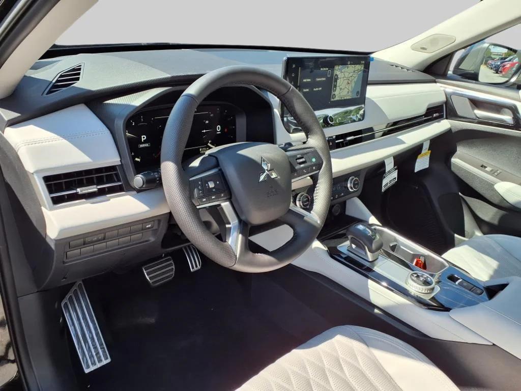 new 2025 Mitsubishi Outlander car, priced at $36,892
