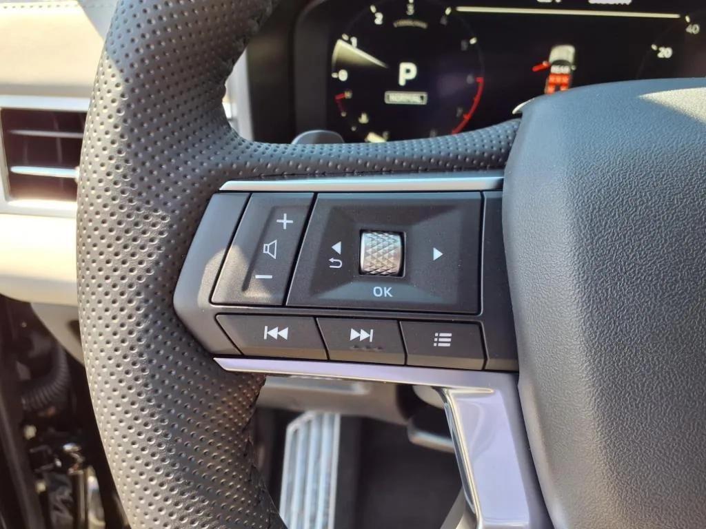 new 2025 Mitsubishi Outlander car, priced at $36,892