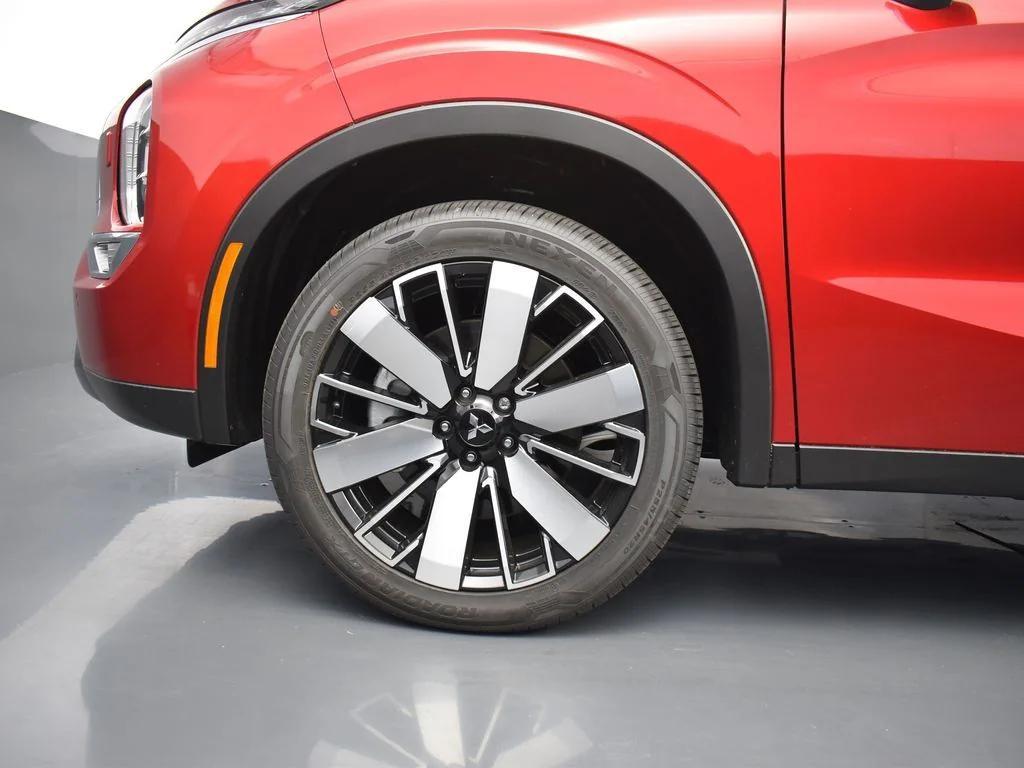 new 2025 Mitsubishi Outlander car, priced at $34,260