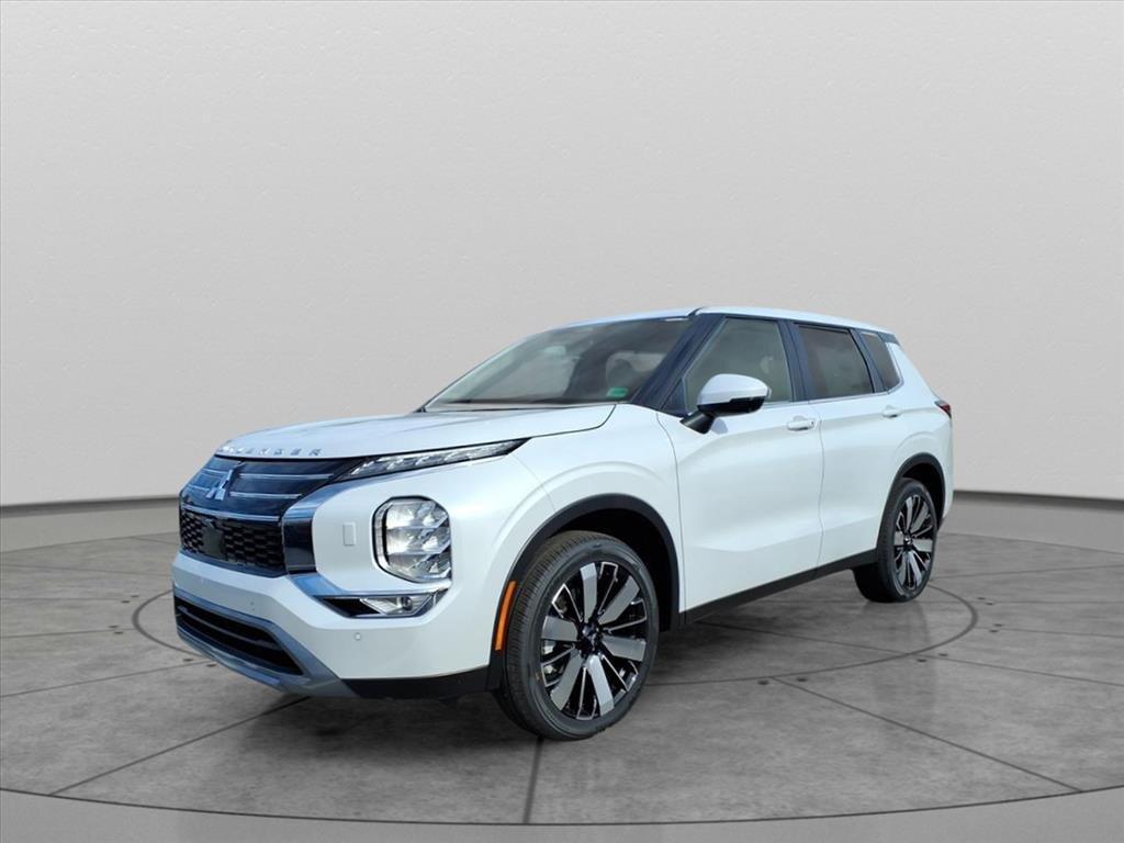 new 2025 Mitsubishi Outlander car, priced at $38,645