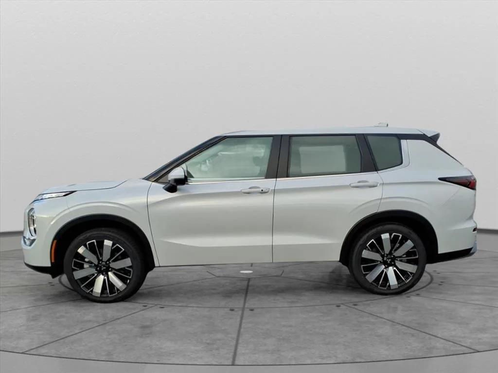 new 2025 Mitsubishi Outlander car, priced at $40,213