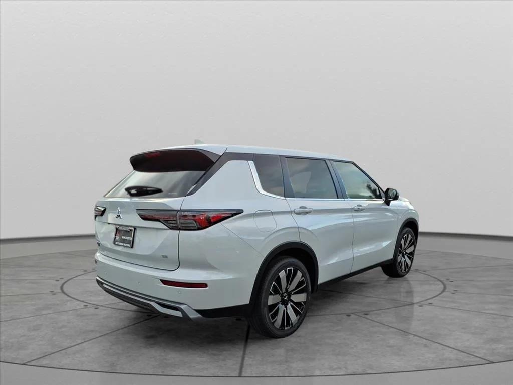 new 2025 Mitsubishi Outlander car, priced at $40,213