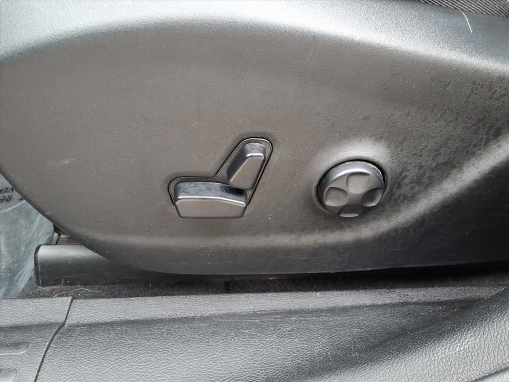 used 2019 Jeep Cherokee car, priced at $14,597